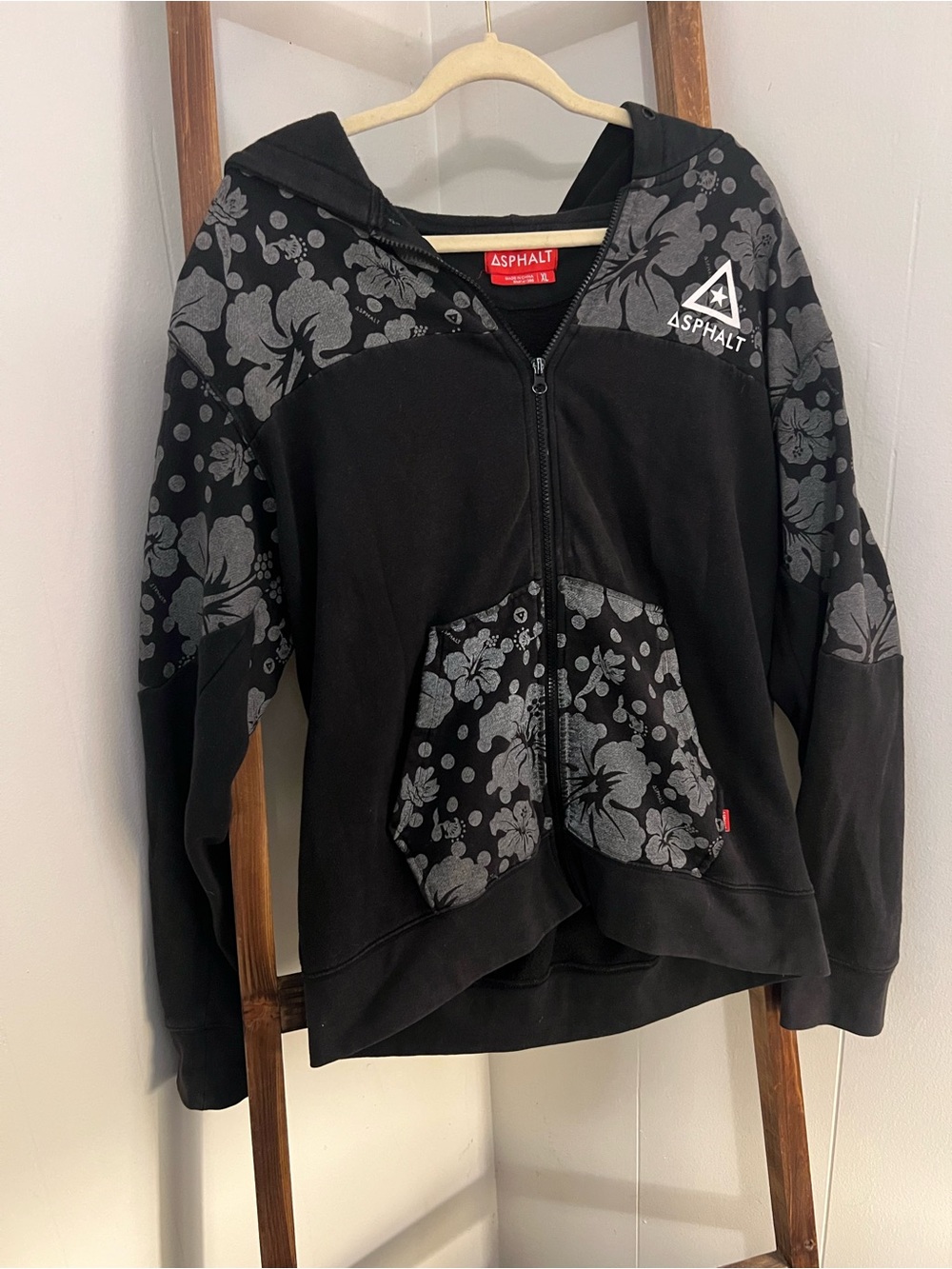 Asphalt Men’s Black & Gray Floral Zip Hoodie